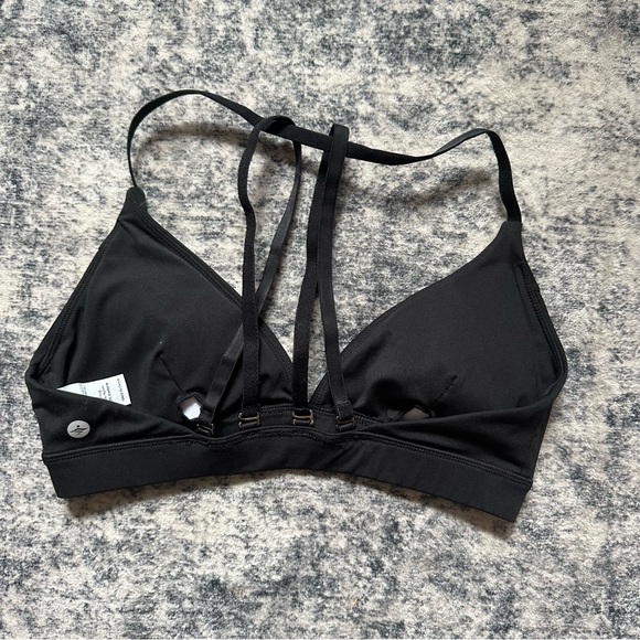 Halara sports bra - Picture 2 of 3